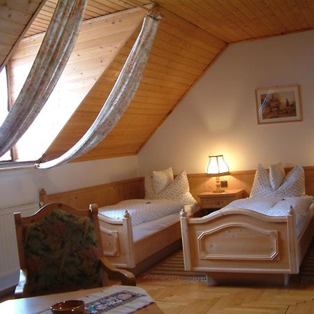 Fogad\u00F3 az \u00D6reg Pr\u00E9shez Hotel Mór Kültér fotó